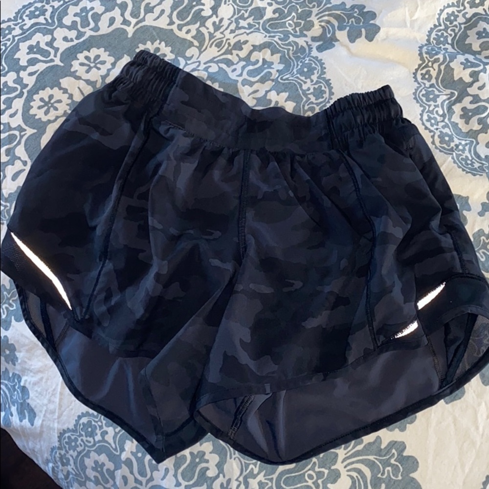 Lulu Lemon Hotty Hot Short: Long 4” in Dark Camo